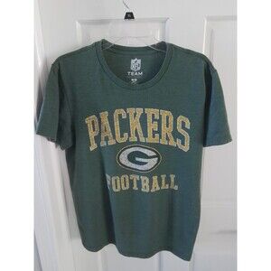 MEN'S GREEN BAY PACKER GREEN TSHIRT . SIZE MEDIUM